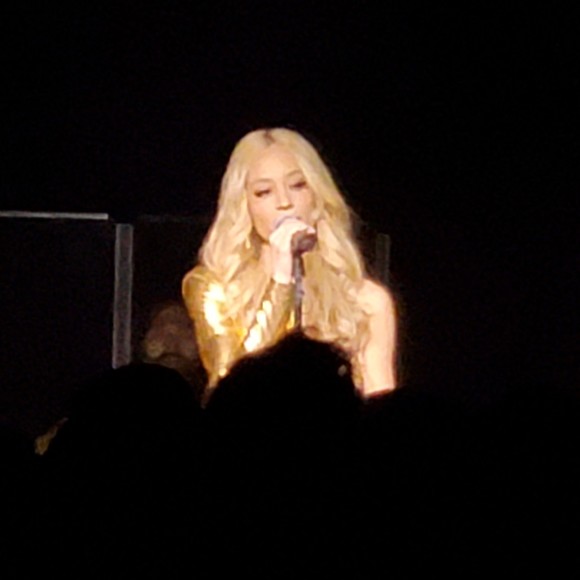 Meet your Posher, Safia - Picture 1 of 1